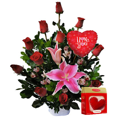 A15 Arreglo con 12 Rosas  